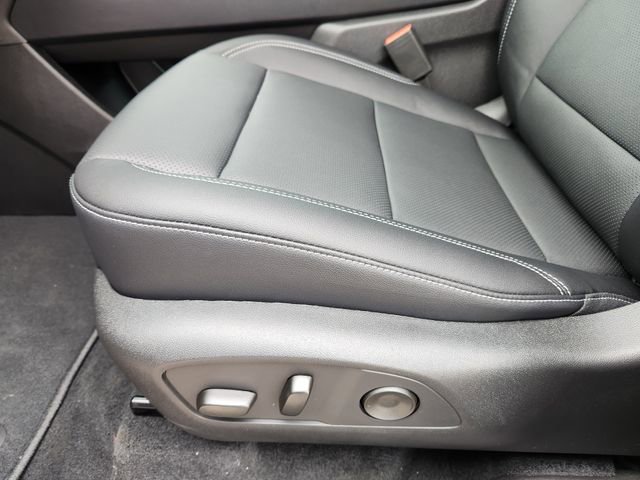 2026 Chevrolet Traverse photo 16