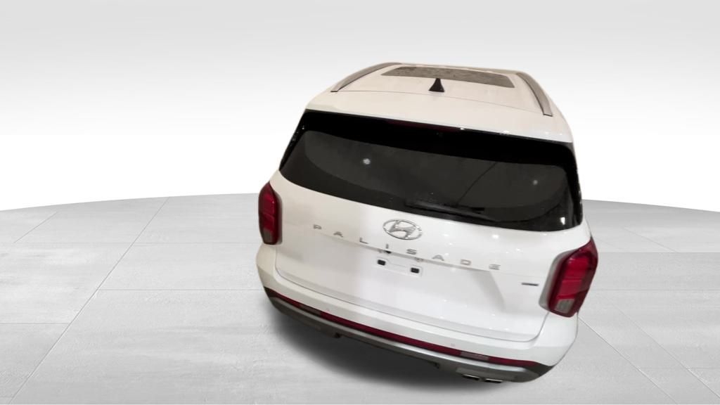 2024 Hyundai Palisade Limited photo 3
