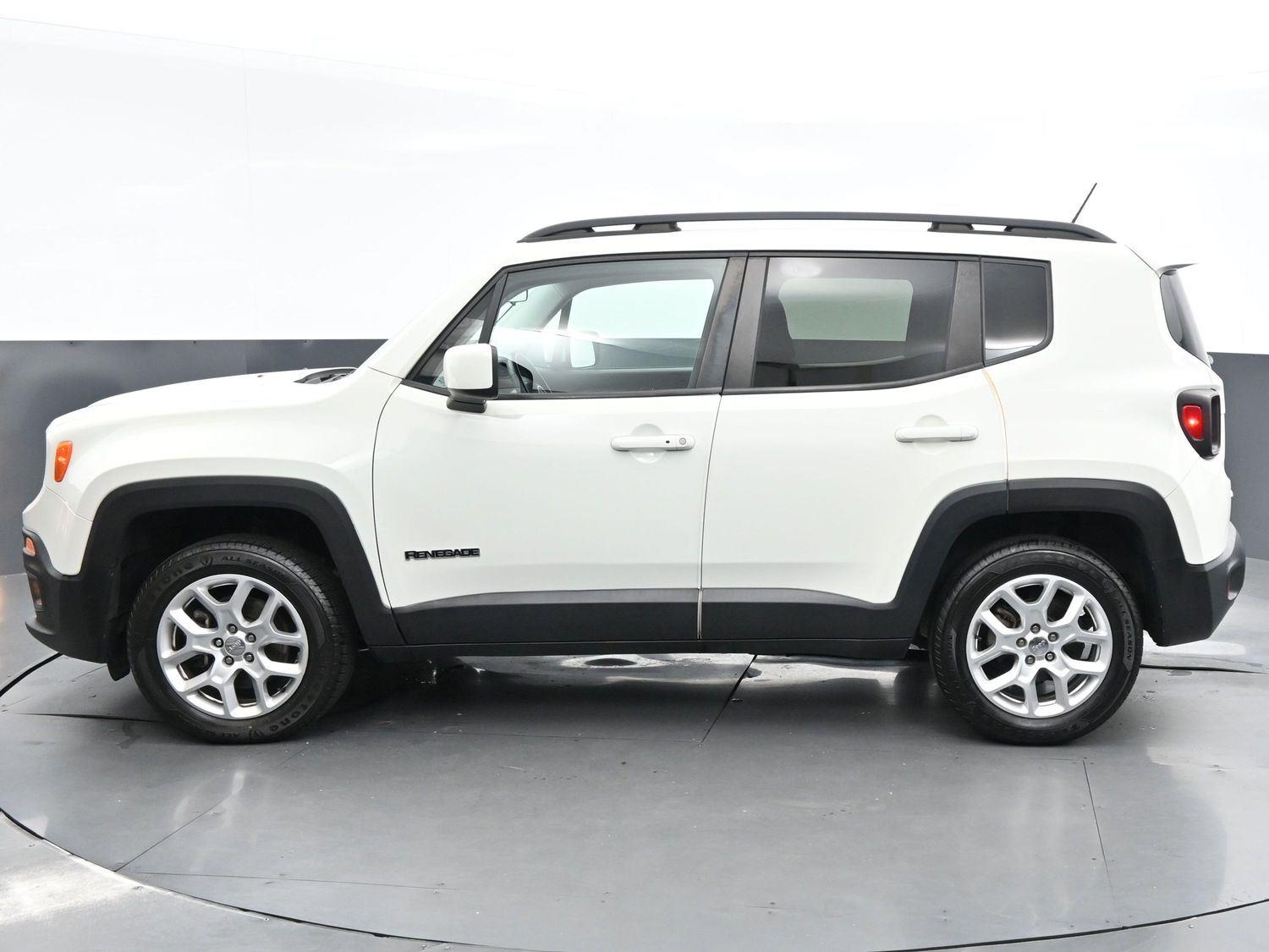 2016 Jeep Renegade Latitude photo 4