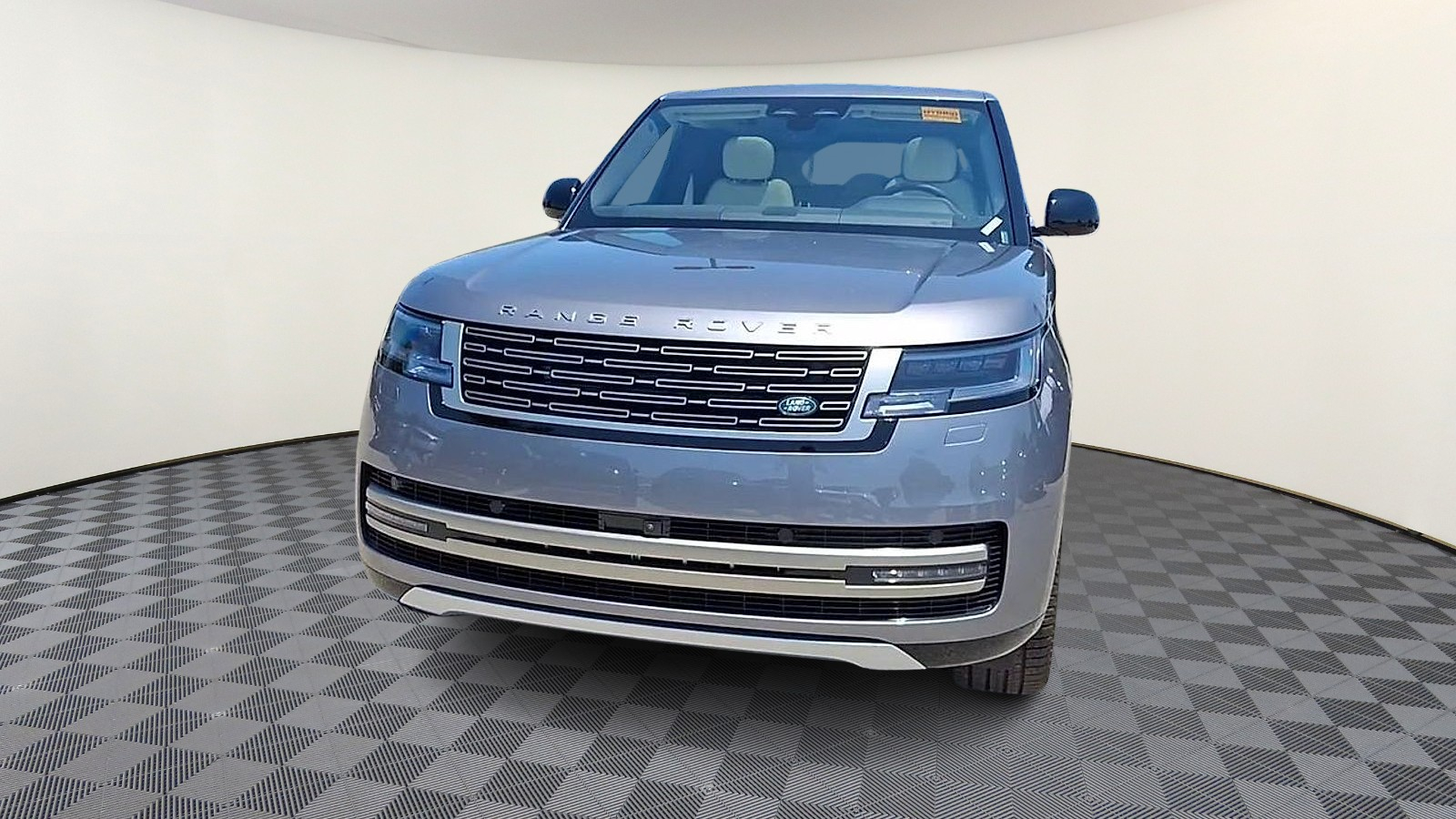 2025 Land Rover Range Rover SE photo 3