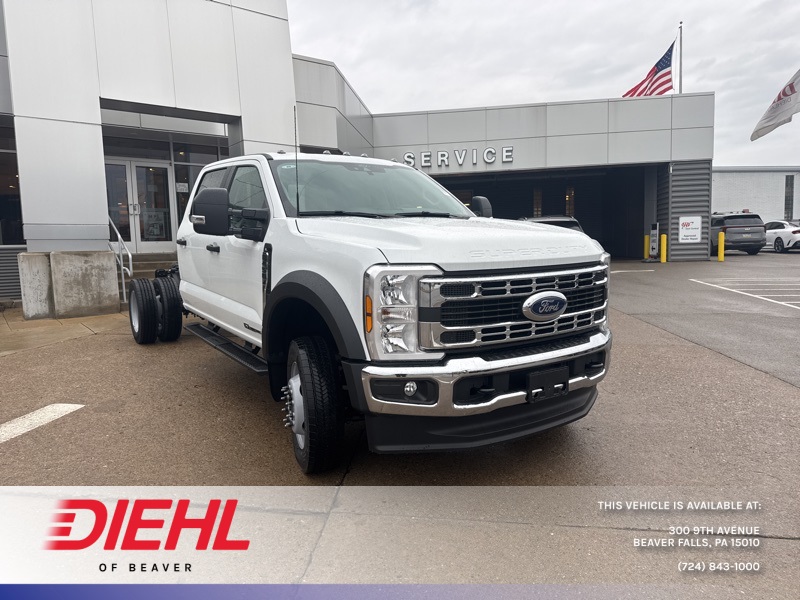 2026 Ford F-450 Super Duty Chassis Cab XL's photo