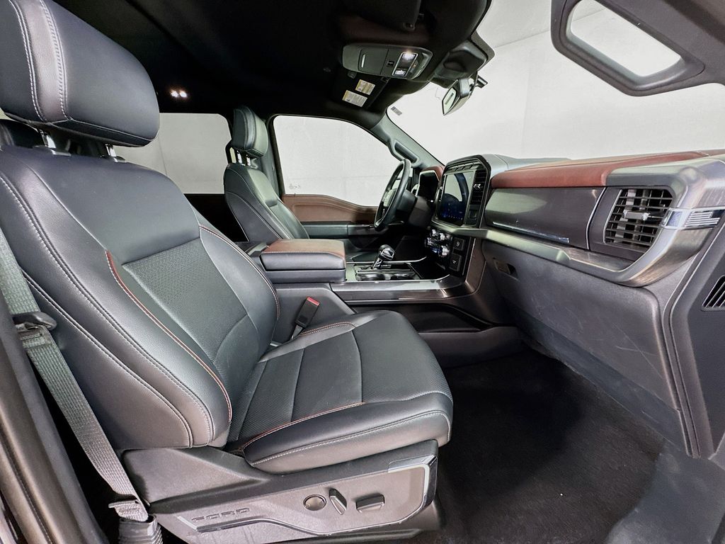 2023 Ford F-150 Lariat photo 30
