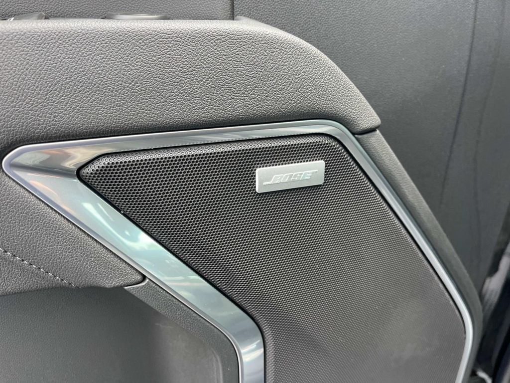 2026 Chevrolet Silverado 1500 RST photo 14