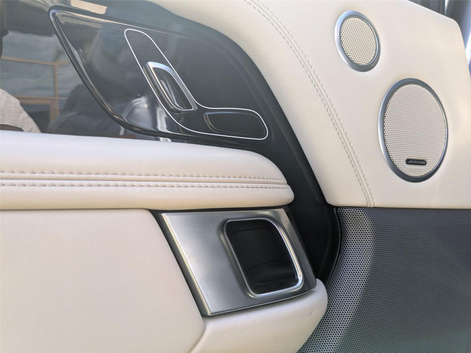 2019 Land Rover Range Rover photo 25