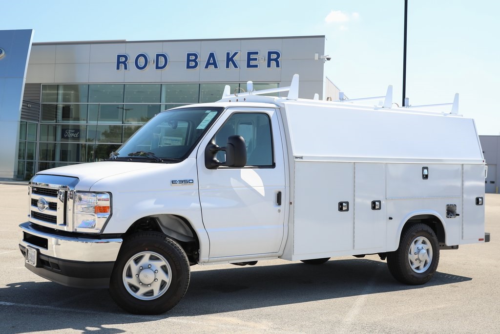 2025 Ford E-350 photo 4