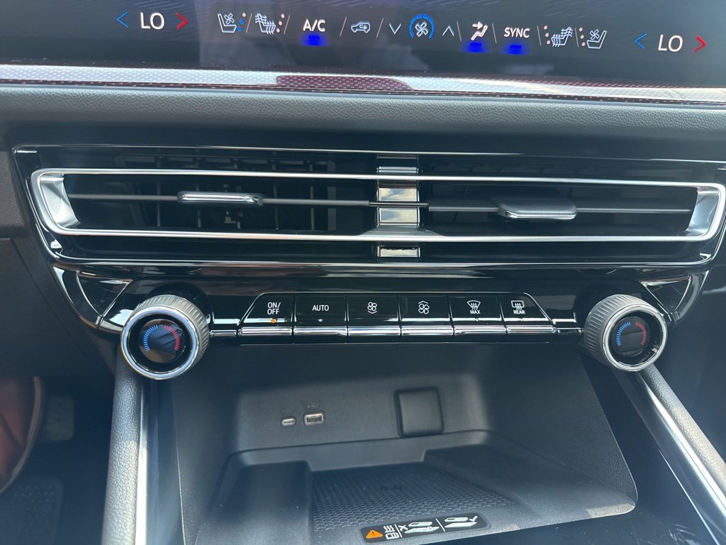 2026 Chevrolet Traverse RS photo 37