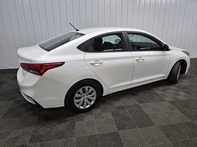 2019 Hyundai Accent SE photo 3