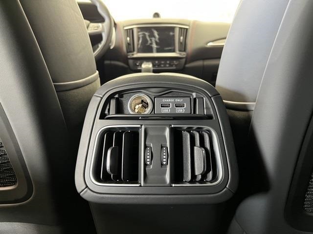 2024 Maserati Levante Modena photo 18