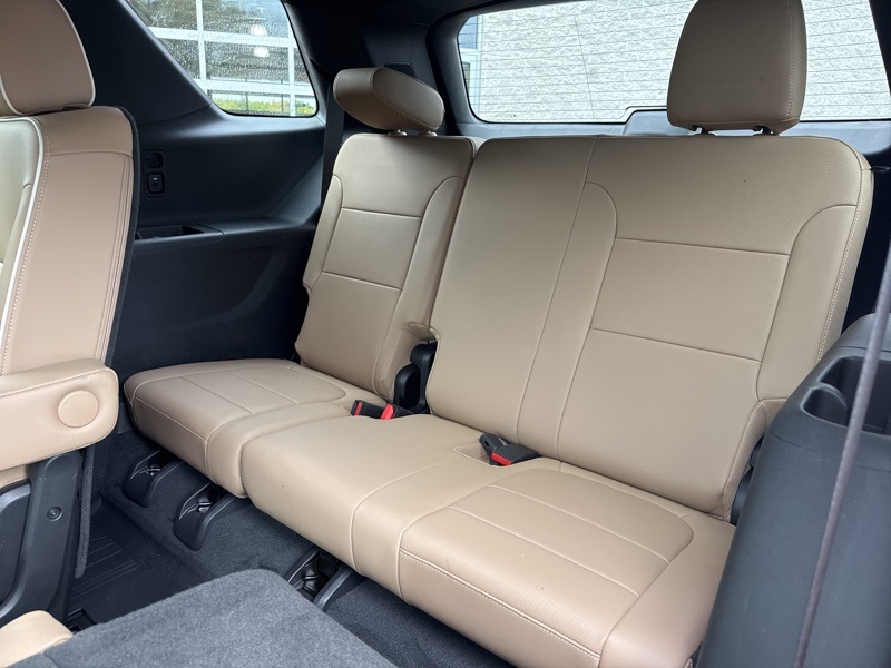 2022 Chevrolet Traverse Premier photo 37