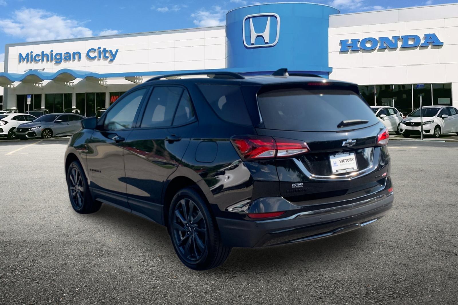 2023 Chevrolet Equinox RS photo 2