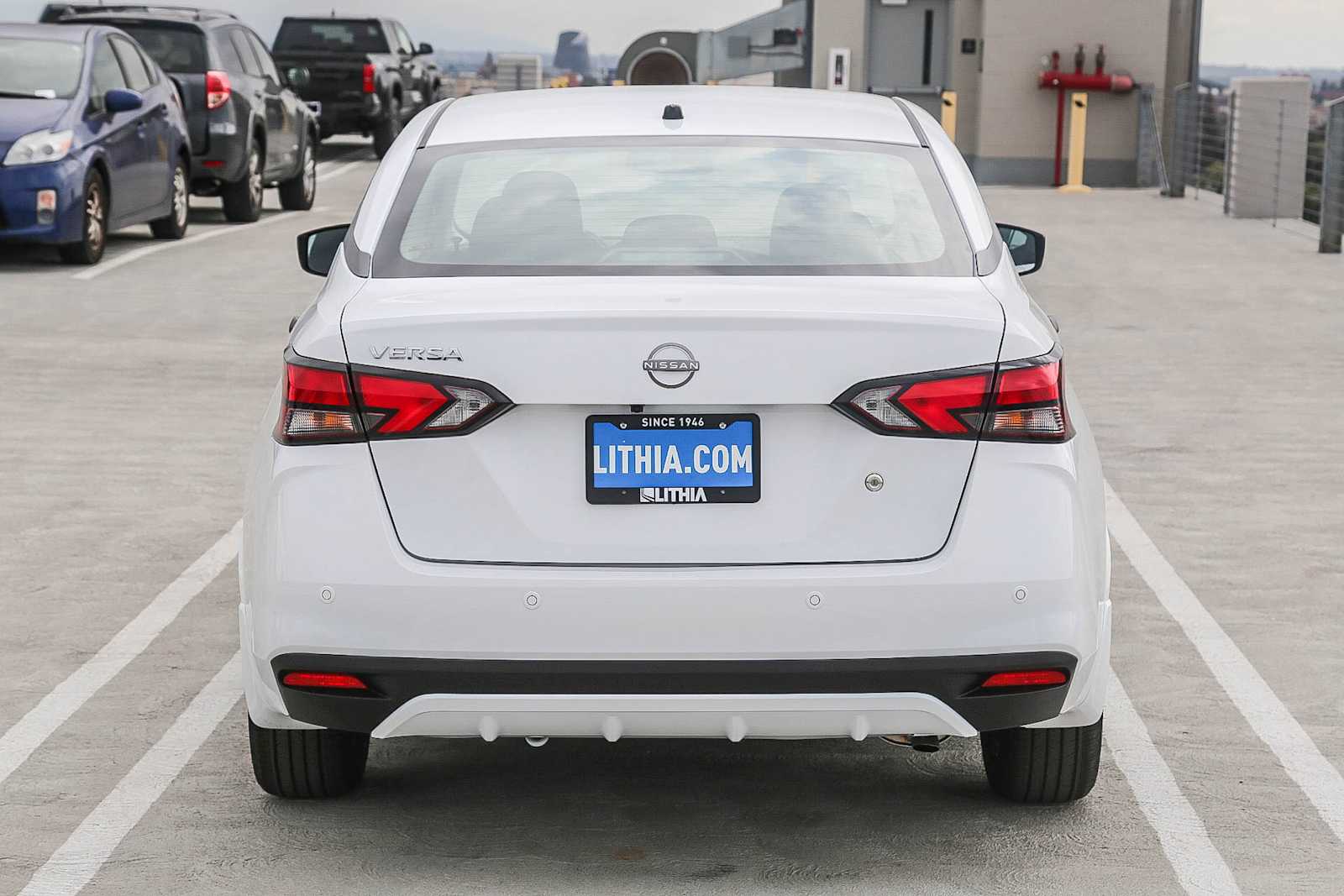 2025 Nissan Versa S photo 4