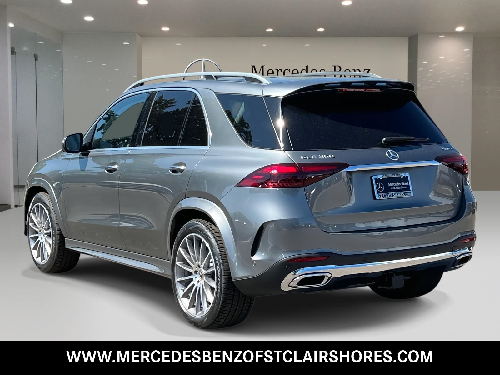 2025 Mercedes Benz GLE 350 4MATIC photo 3