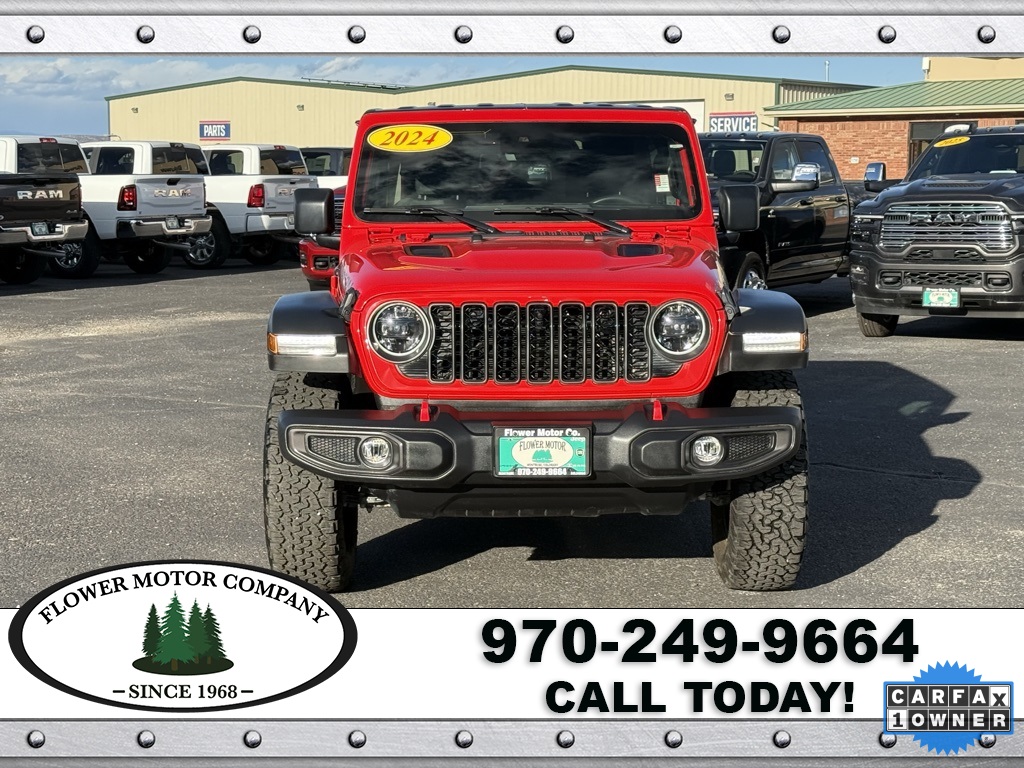 2024 Jeep Wrangler Rubicon photo 2