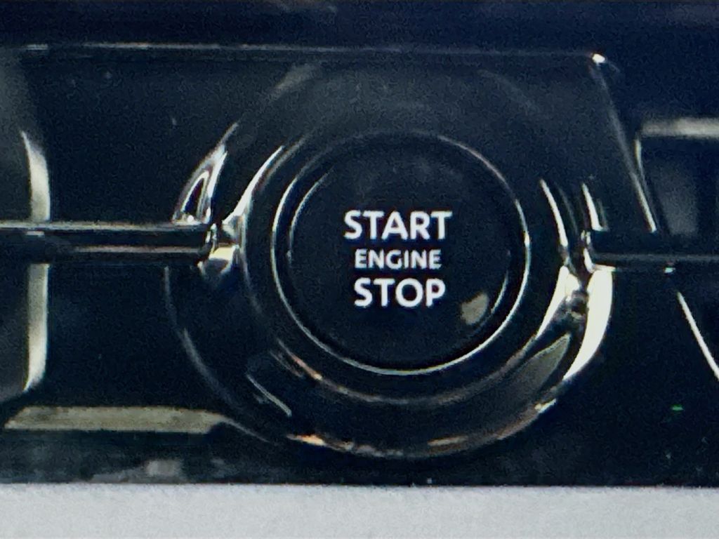 2026 Infiniti QX80 Sensory photo 17