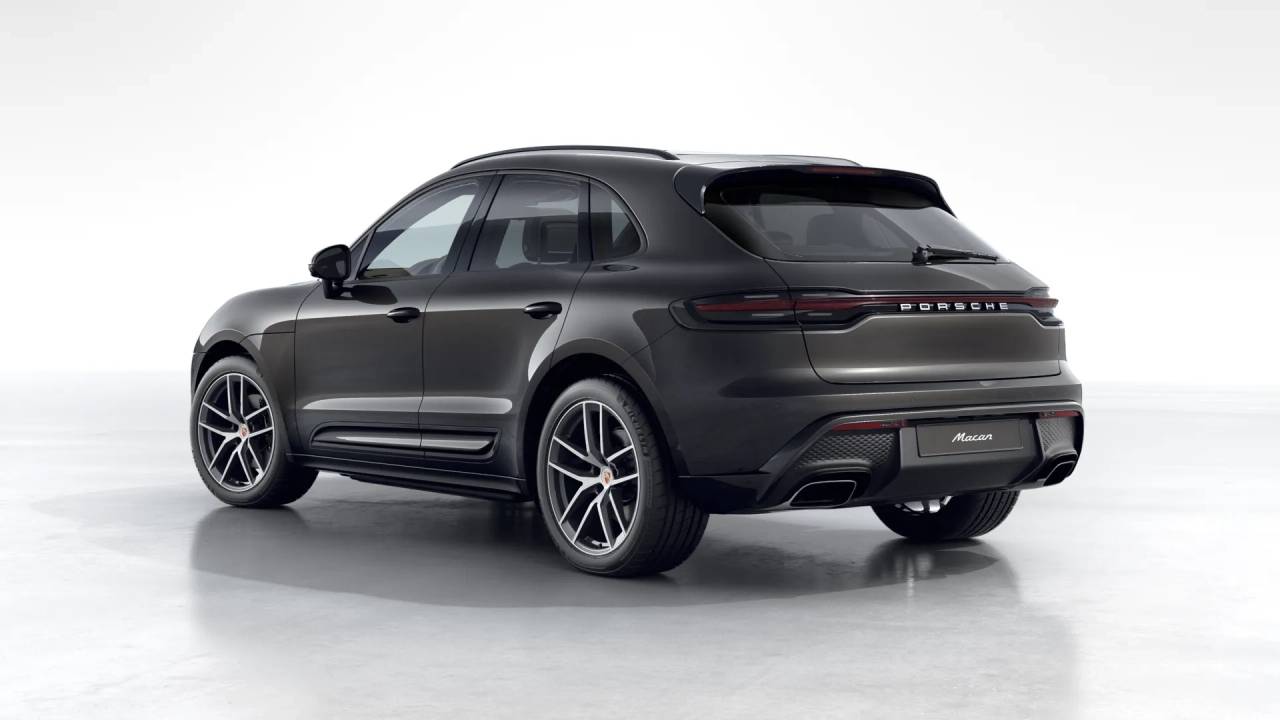 2026 Porsche Macan T photo 2