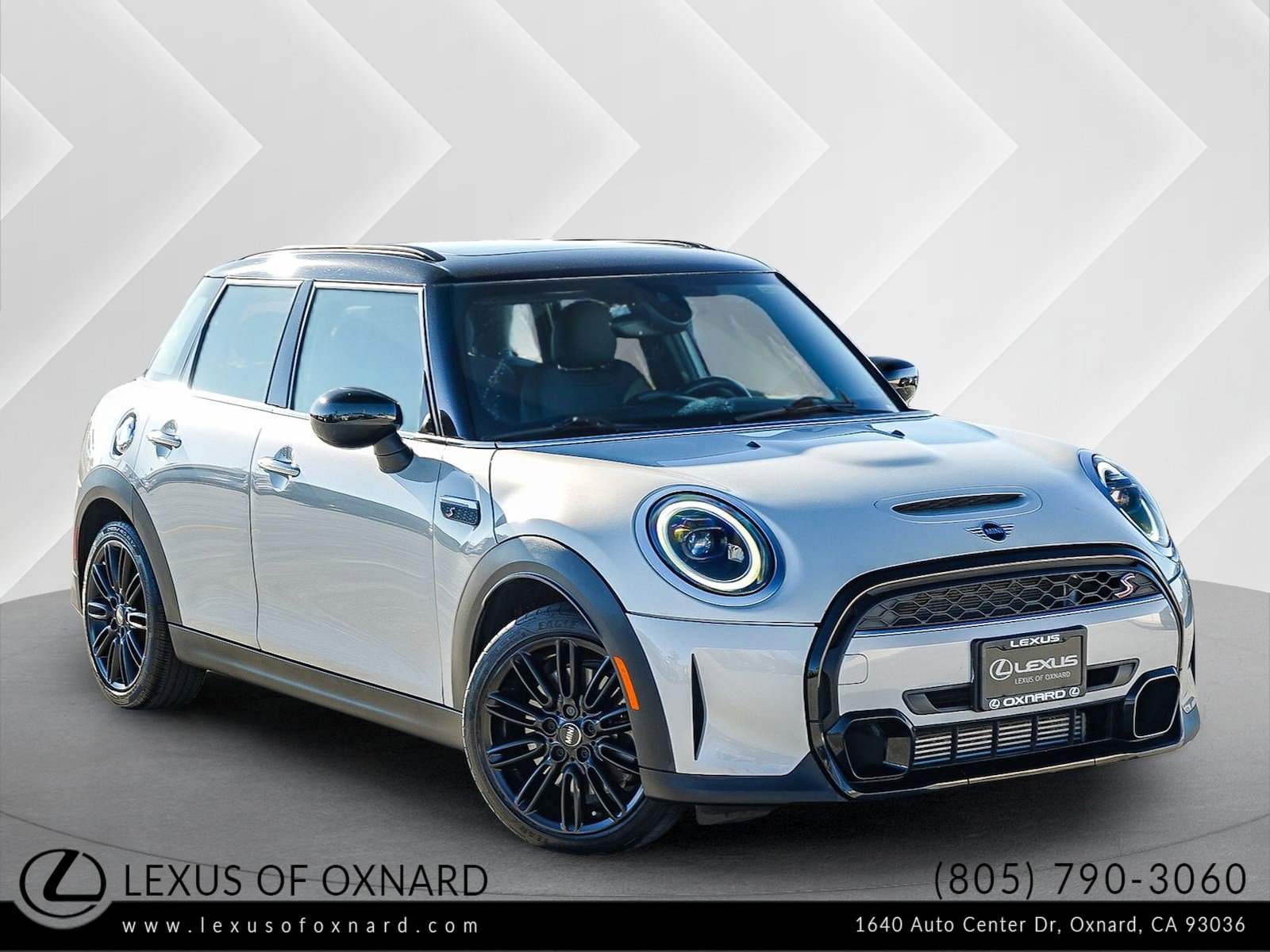 2023 MINI Hardtop S's photo