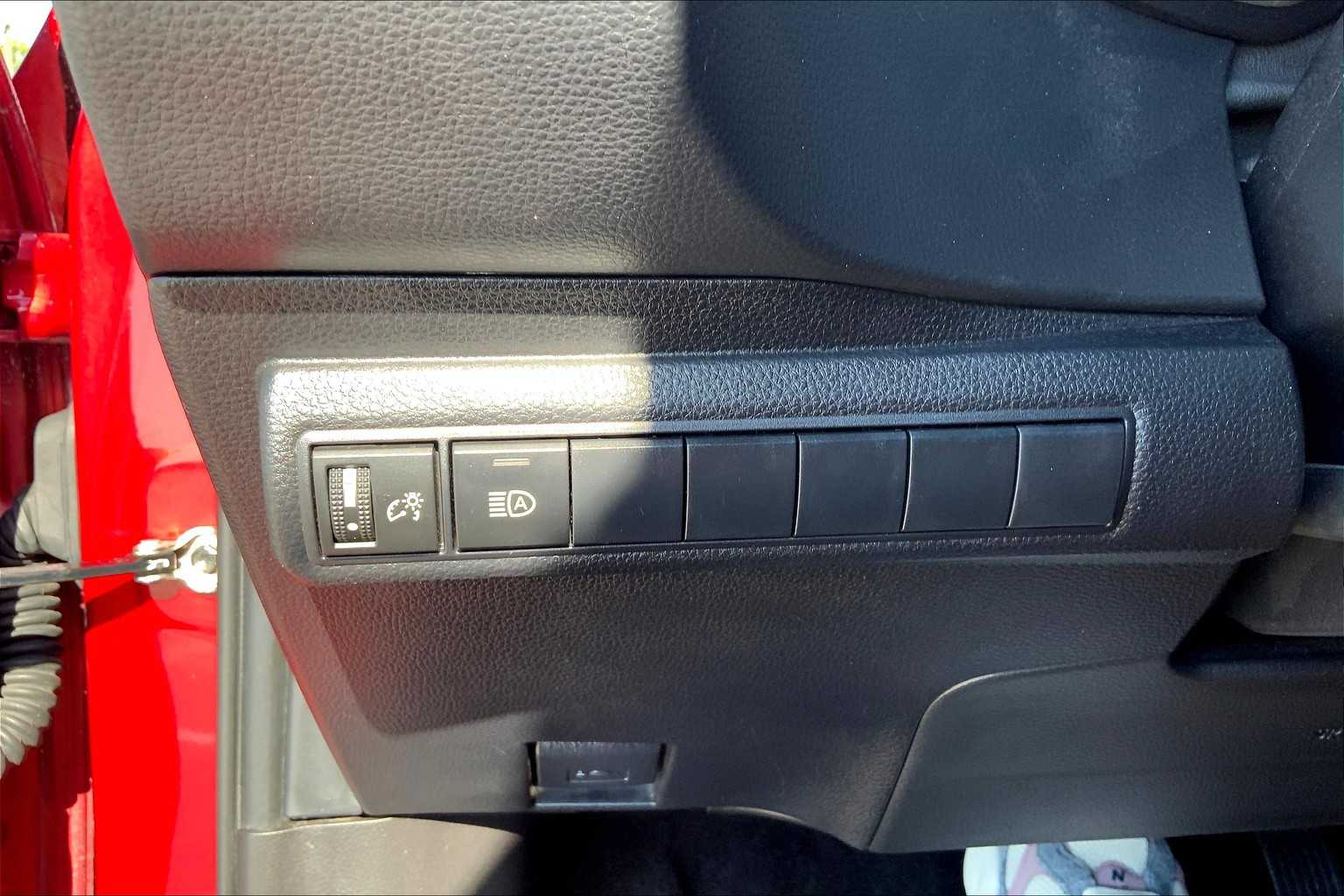 2023 Toyota Corolla SE photo 34