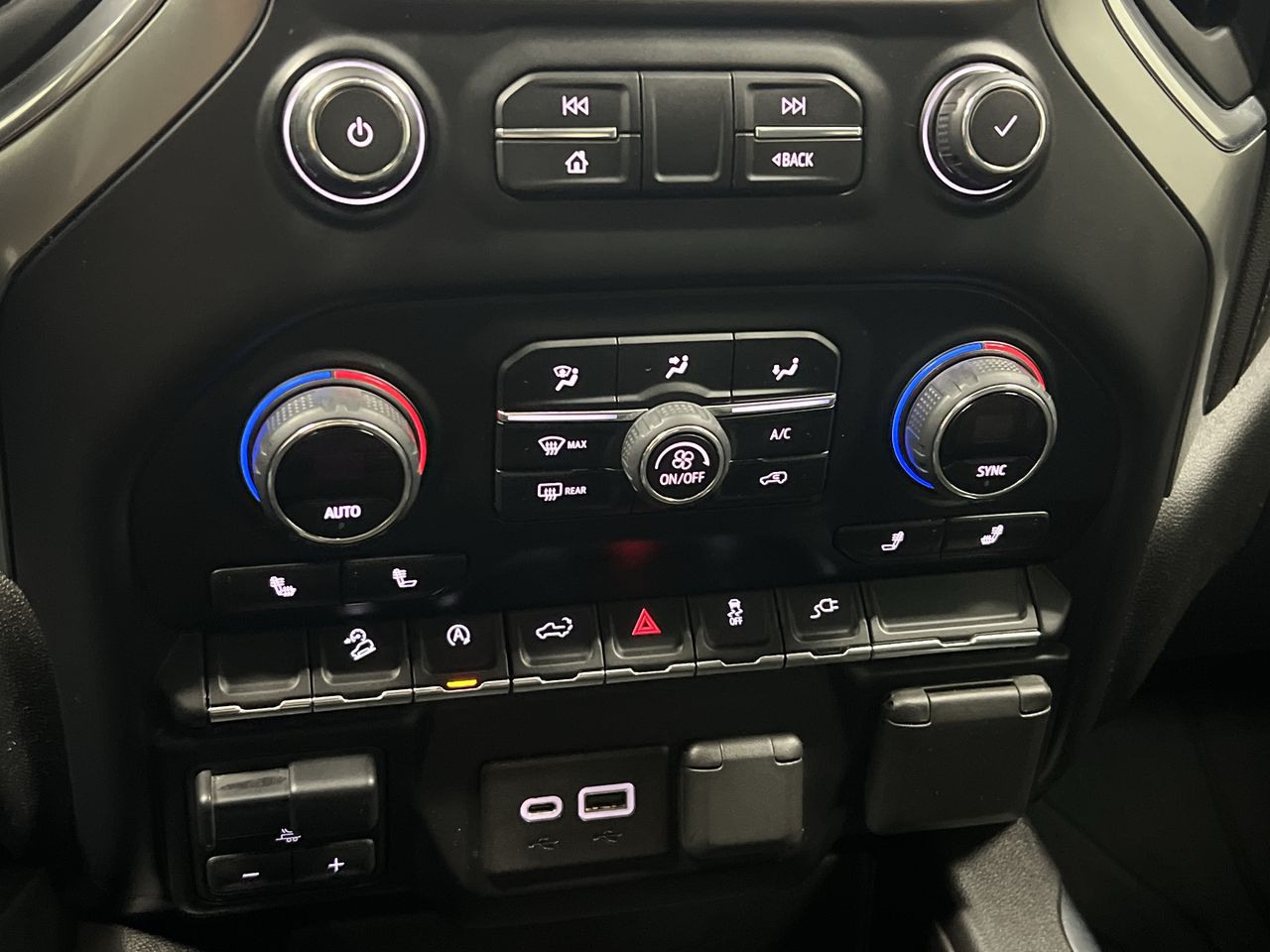 2019 Chevrolet Silverado 1500 LT Trail Boss photo 17