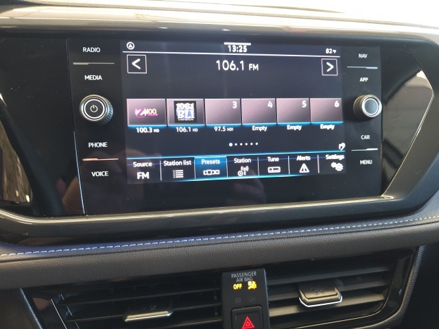 2023 Volkswagen Taos SEL photo 19