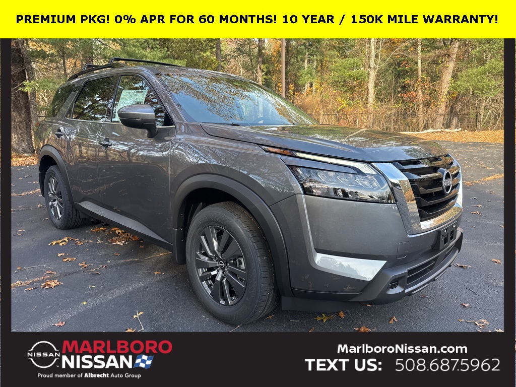 2025 Nissan Pathfinder SV