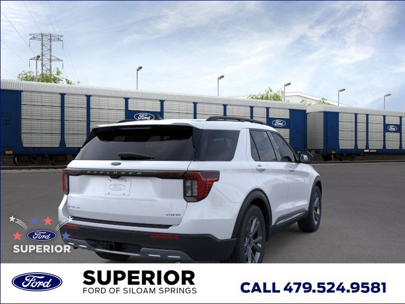 2025 Ford Explorer photo 6