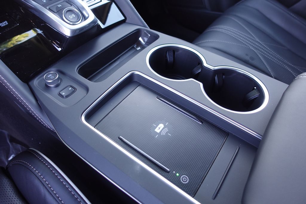 2026 Acura MDX SH-AWD Advance photo 17