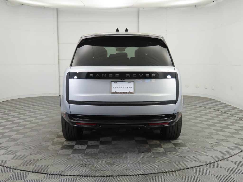 2025 Land Rover Range Rover SE photo 4