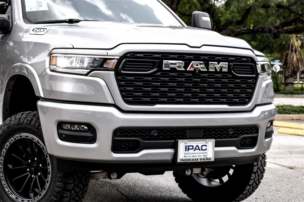 2025 Ram 1500 Big Horn Lone Star photo 3