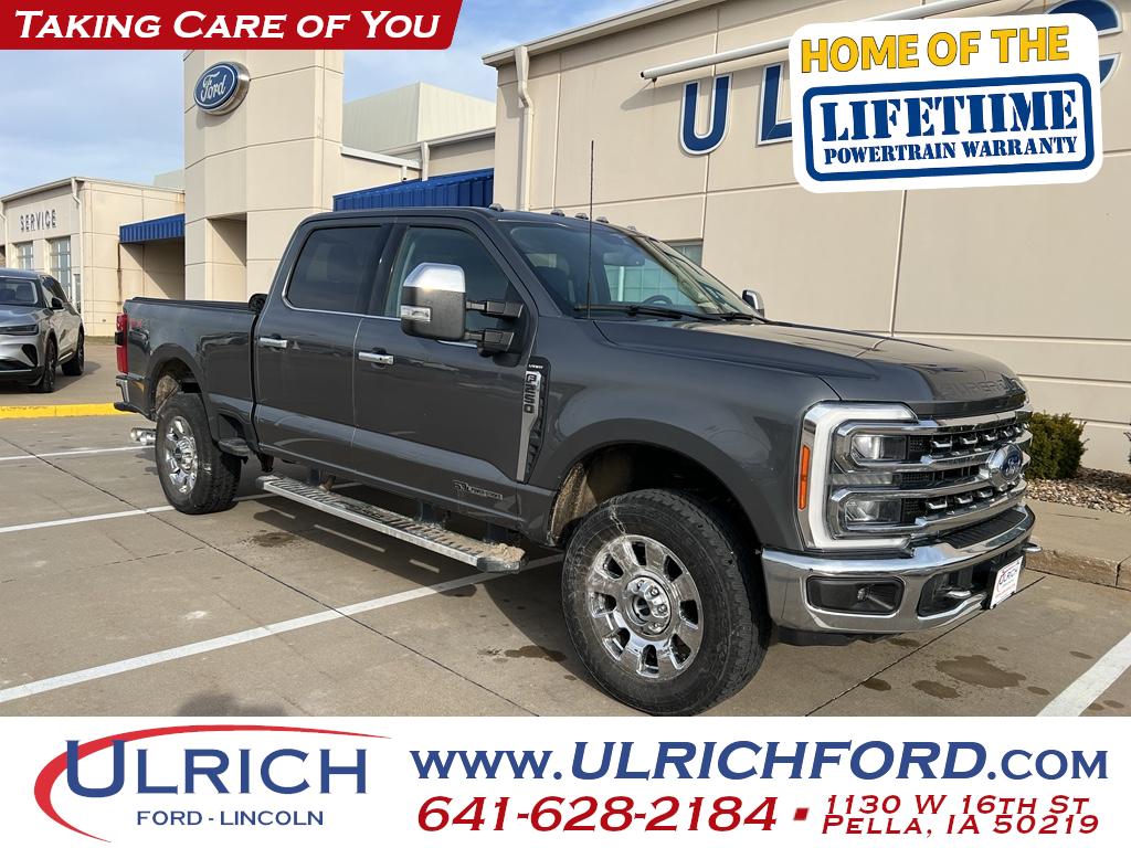 2023 Ford F-250 Super Duty Lariat's photo