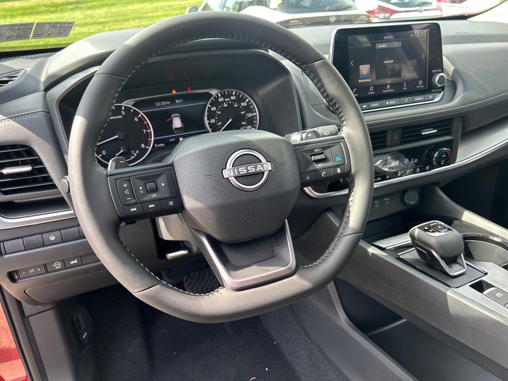 2026 Nissan Rogue SV photo 3