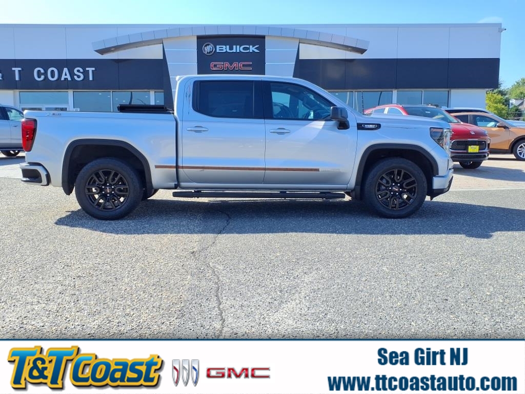 2022 GMC Sierra 1500 Elevation's photo