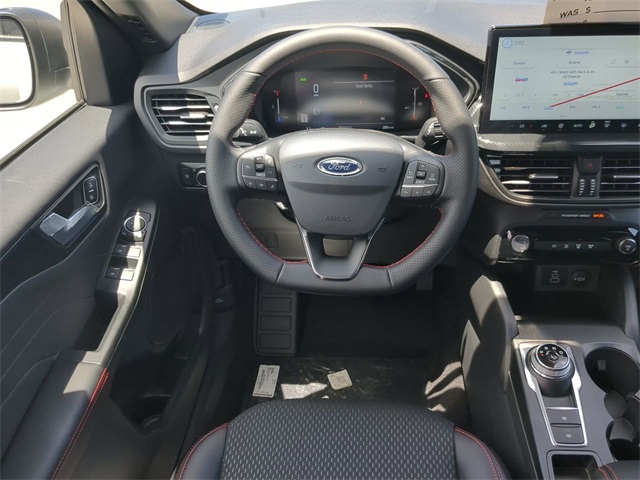 2025 Ford Escape ST-Line photo 12