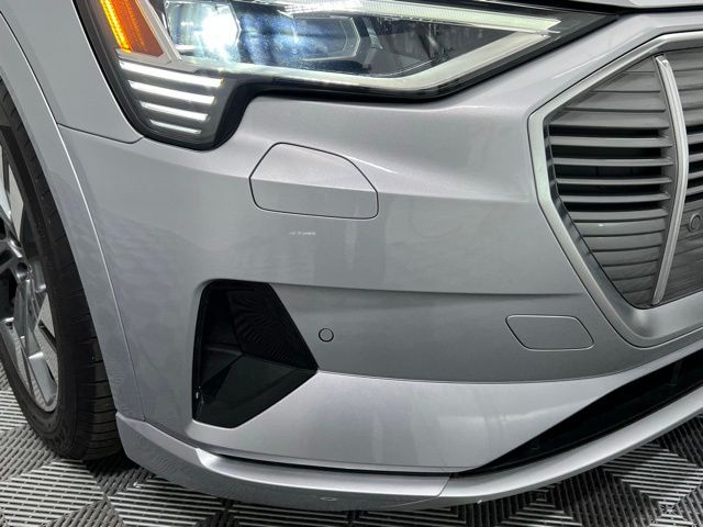2022 Audi e-tron Premium Plus photo 4