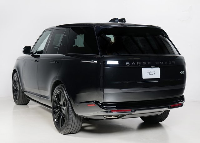 2023 Land Rover Range Rover SE photo 20