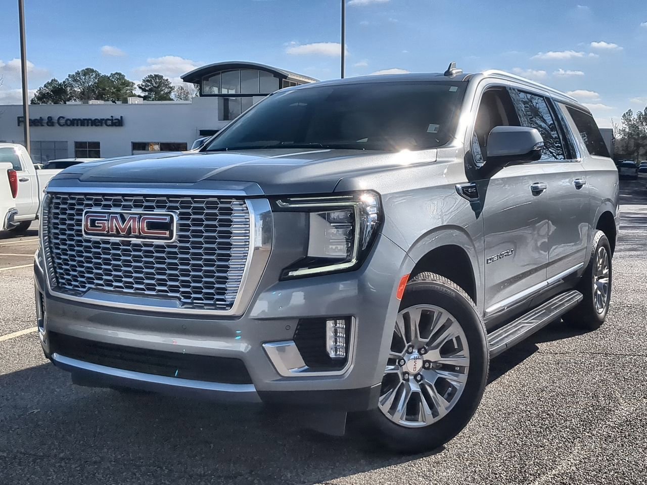 2023 GMC Yukon XL Denali's photo
