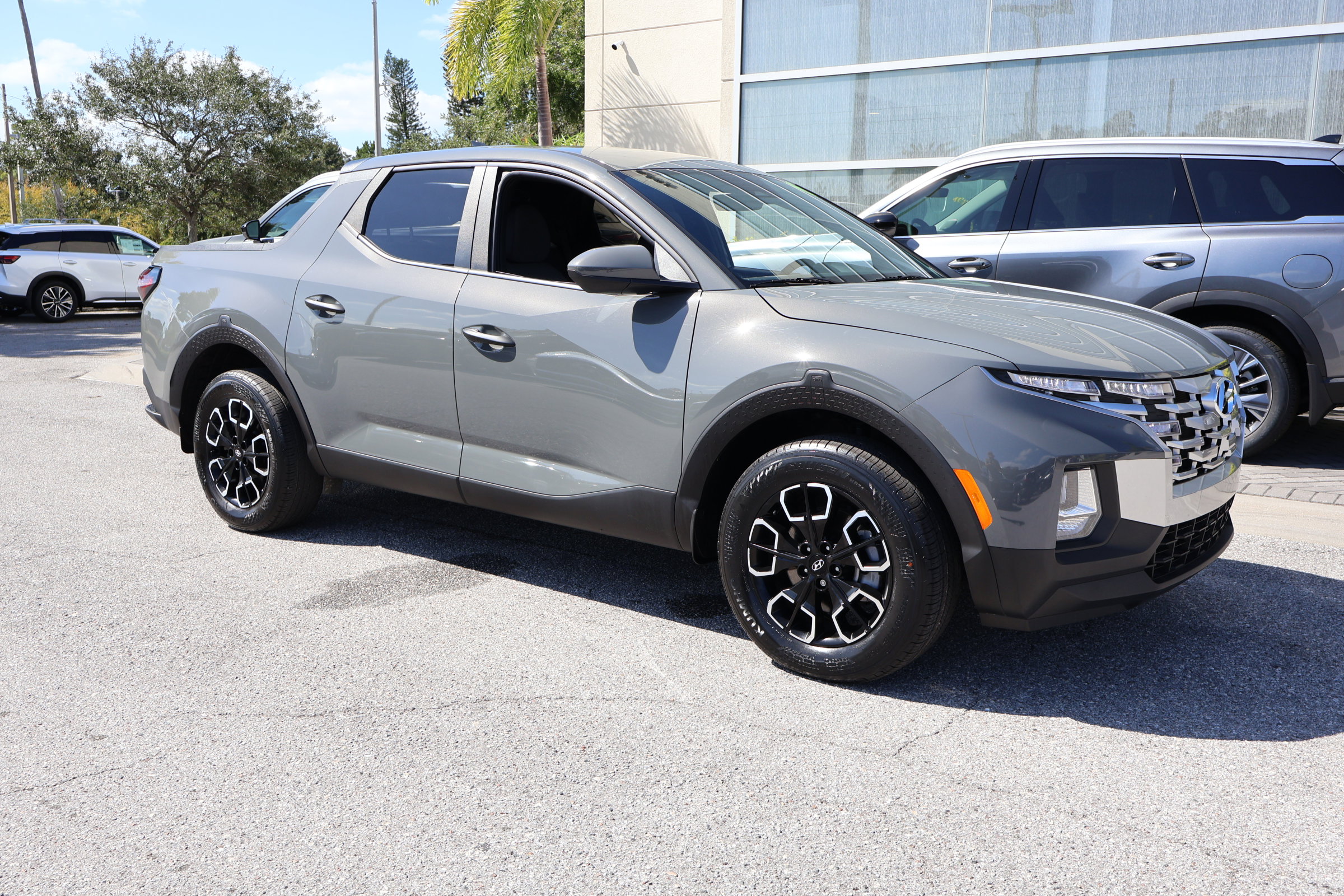 2023 Hyundai Santa Cruz SE photo 4