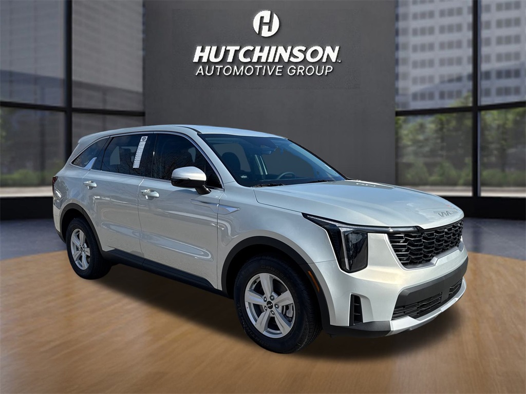 2026 Kia Sorento LX's photo