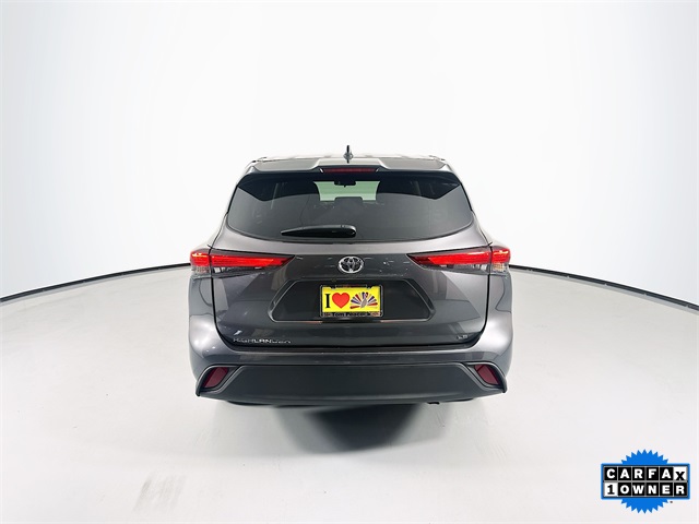 2023 Toyota Highlander L photo 7