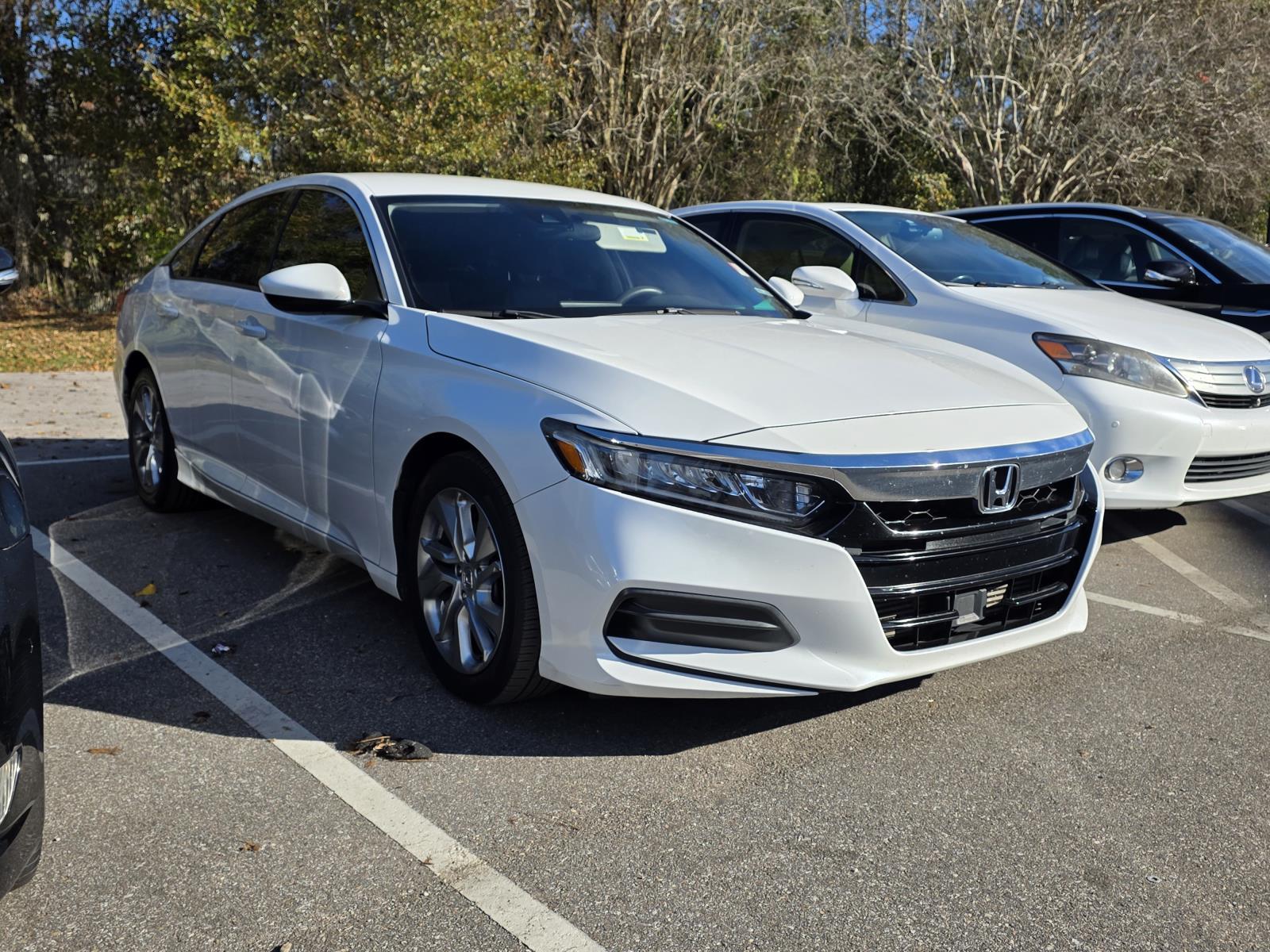 2018 Honda Accord LX's photo