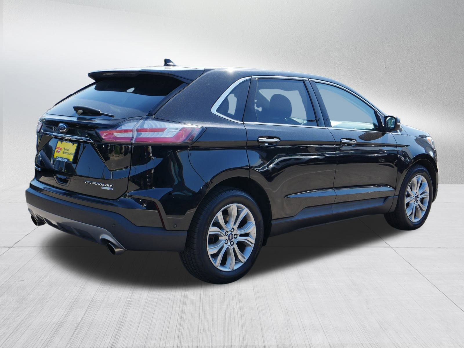2019 Ford Edge Titanium photo 5