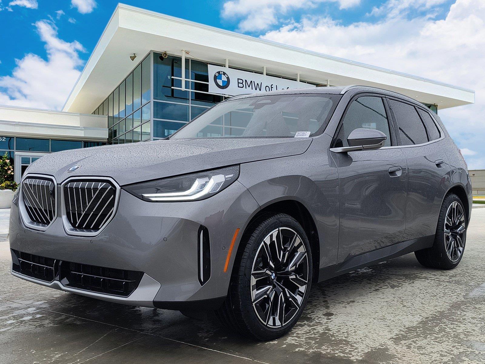 2026 BMW X3 30's photo