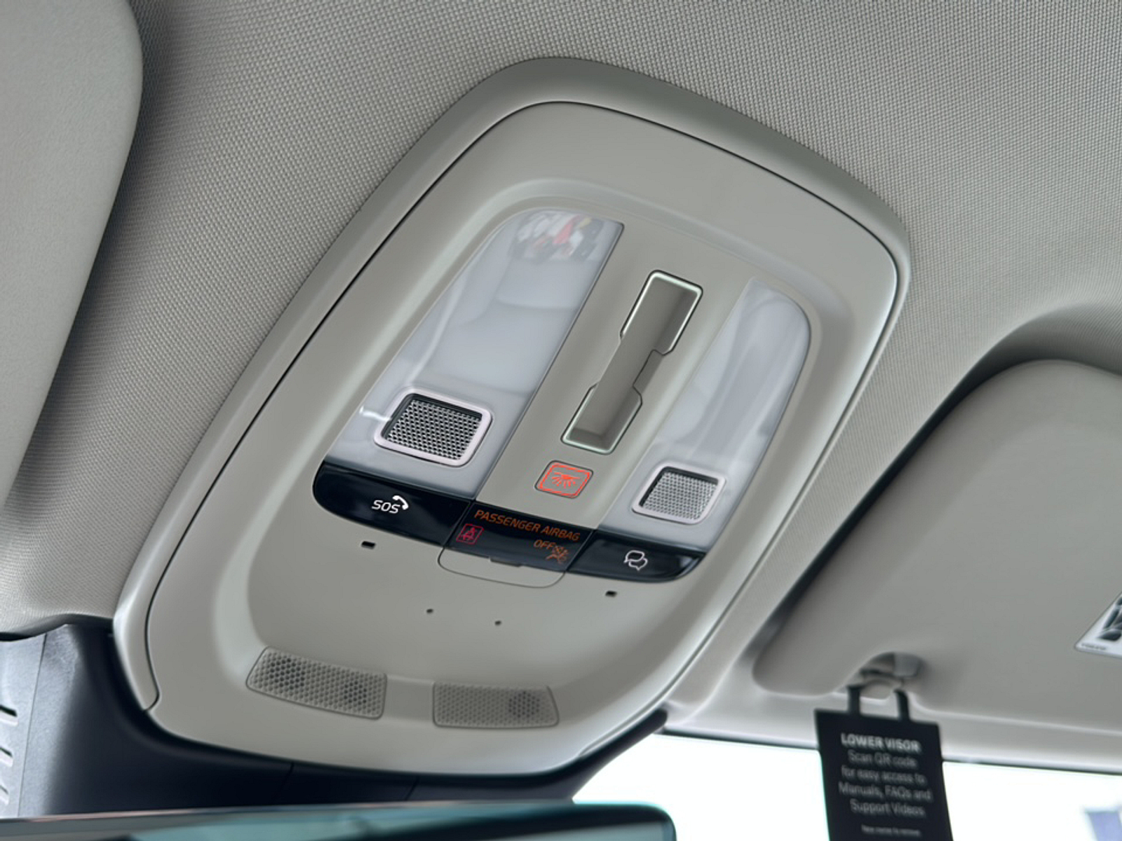 2024 Volvo XC60 Recharge Hybrid T8 Plus photo 20