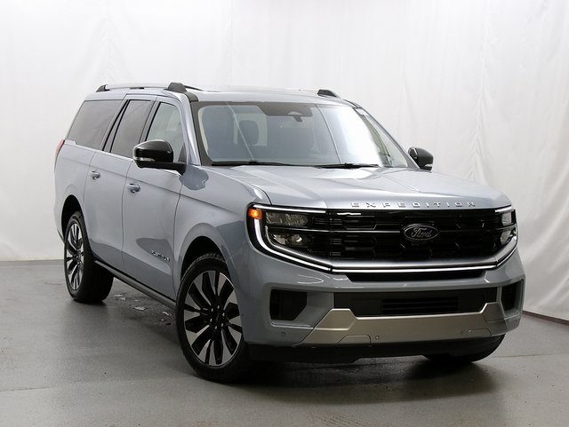 2025 Ford Expedition Platinum's photo