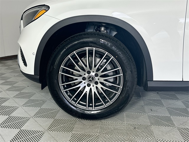 2026 Mercedes Benz GLC 300 photo 26
