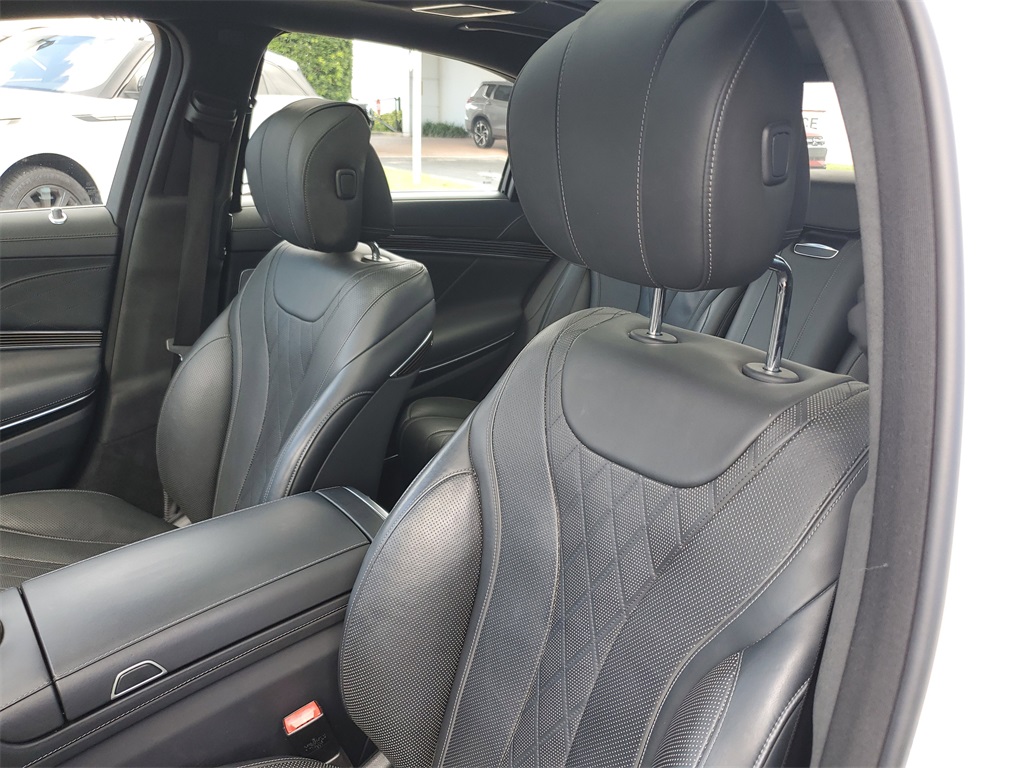 2018 Mercedes Benz S 560 photo 20