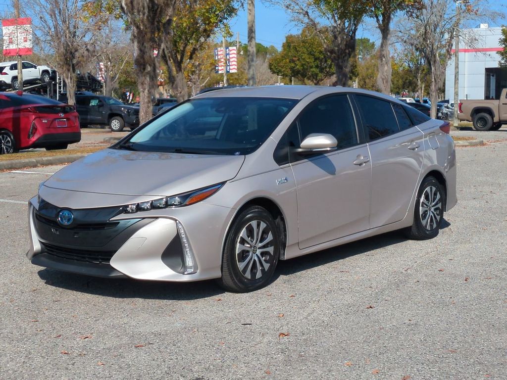 2022 Toyota Prius Prime LE's photo
