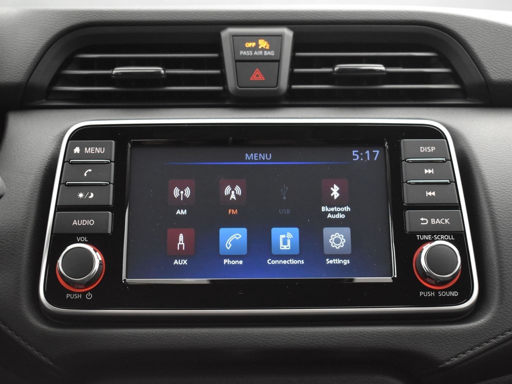 2025 Nissan Versa 1.6 S photo 10