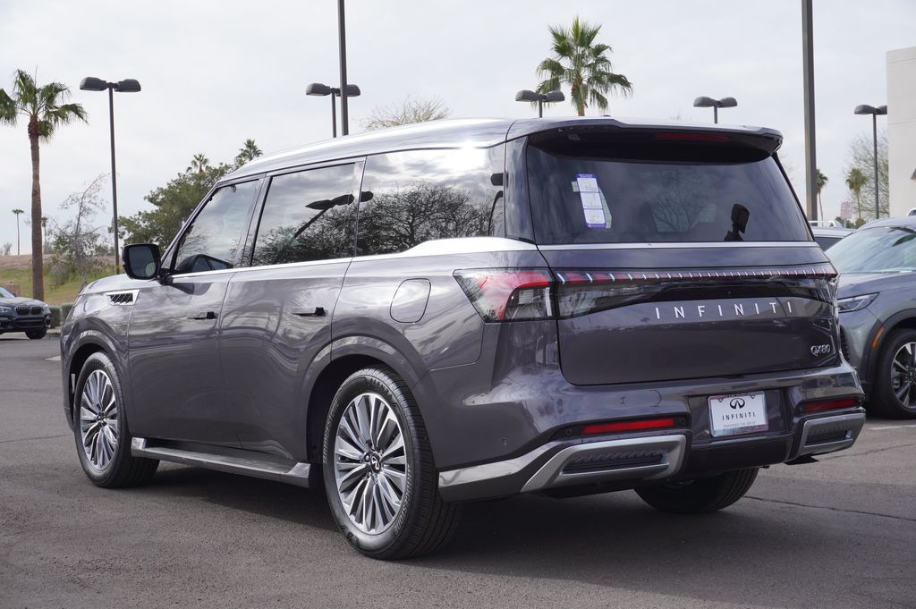 2025 Infiniti QX80 Luxe photo 3