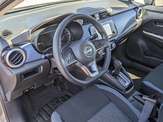 2023 Nissan Versa 1.6 SV photo 10