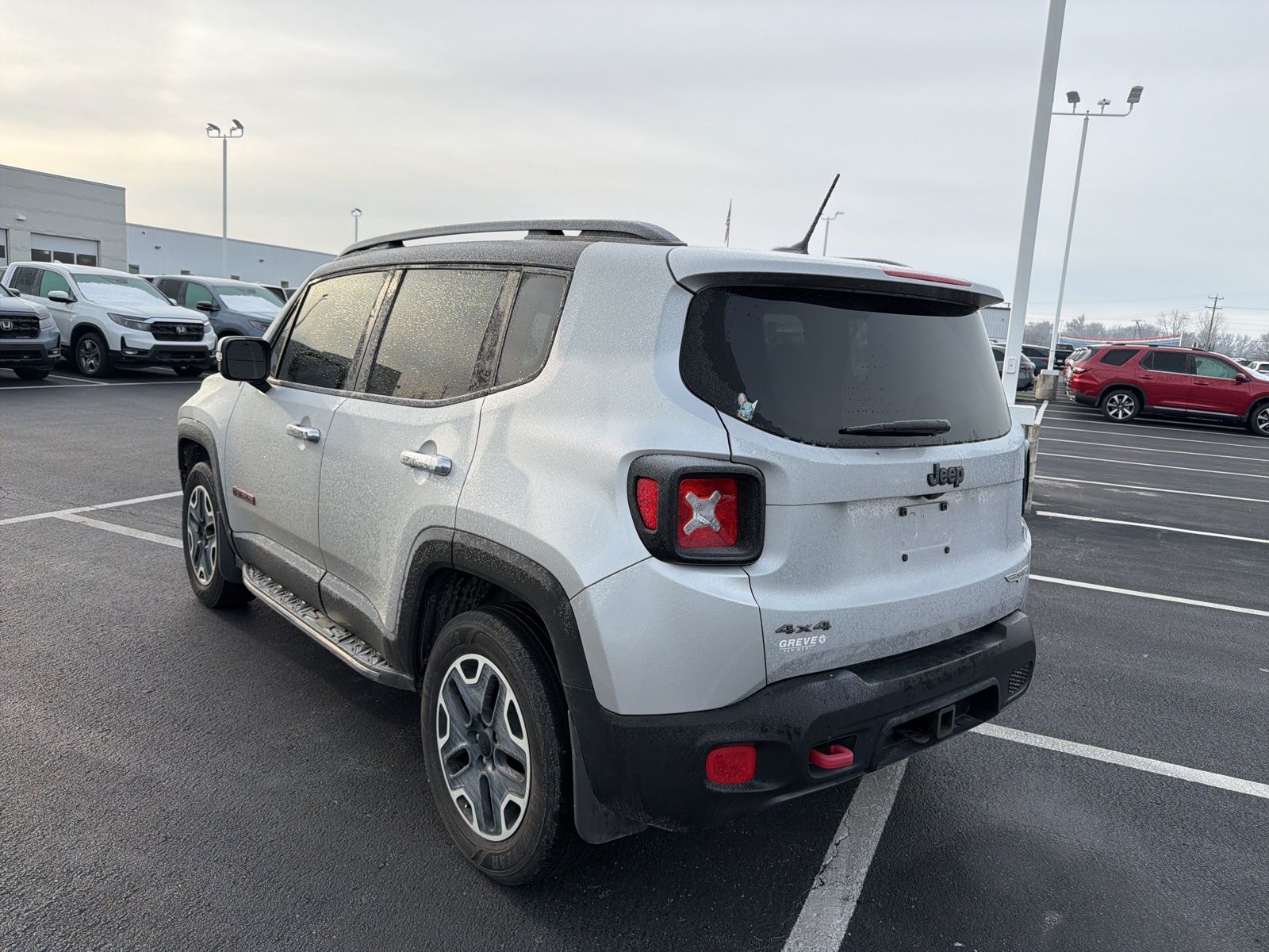 2016 Jeep Renegade Trailhawk photo 3